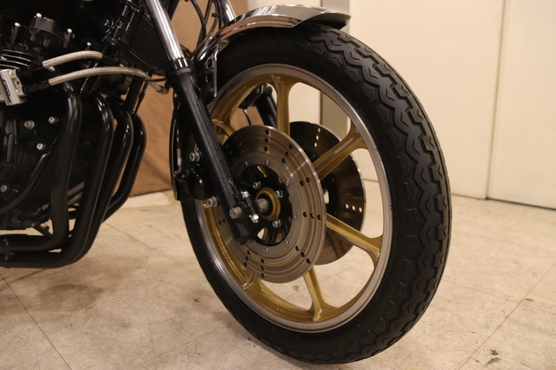 カワサキ Z400FX(E1) 東京本社 Wディスク+UEDAスイングアーム 5