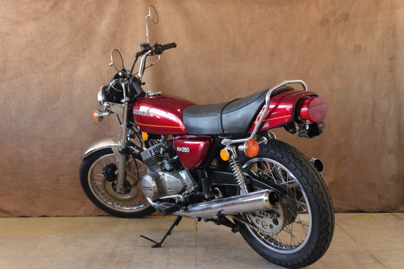 カワサキ KH250 東京本社 国内B2 キャンディーワインR. 18