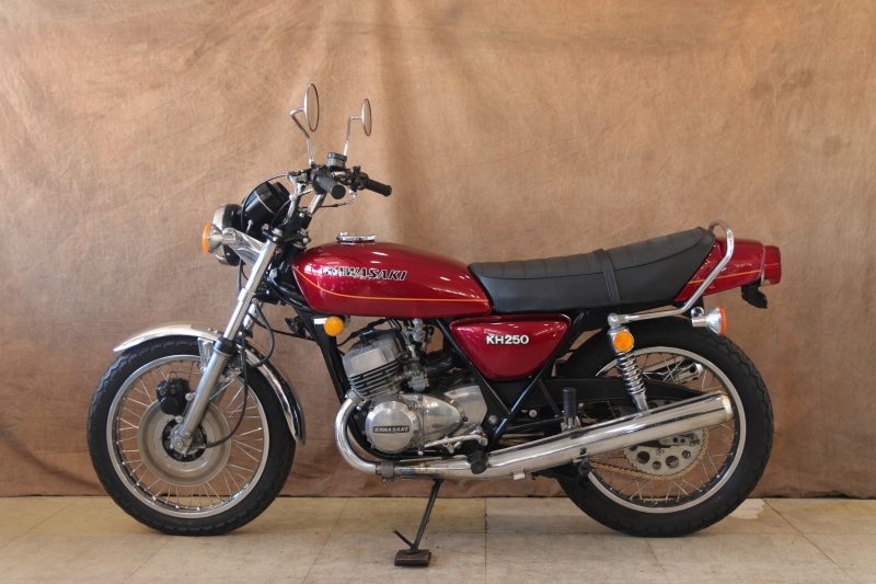 カワサキ KH250 東京本社 国内B2 キャンディーワインR. 12