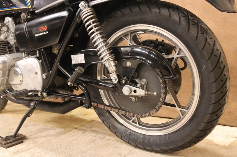スズキ GS750E 東京本社 P. BLACK B. 18
