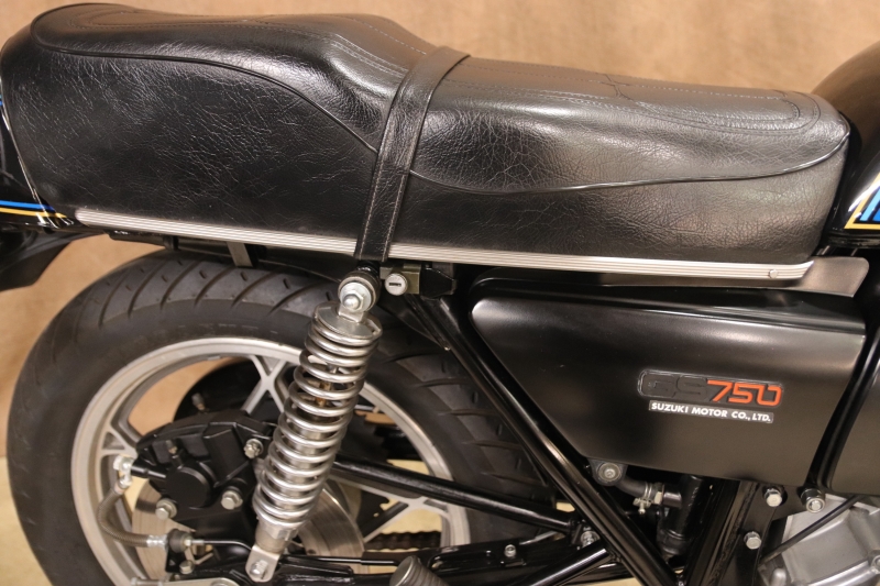 スズキ GS750E 東京本社 P. BLACK B. 4