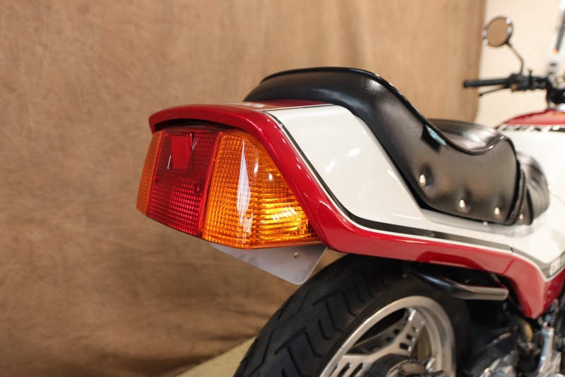 ホンダ CBX550F 東京本社 国内仕様外装 5