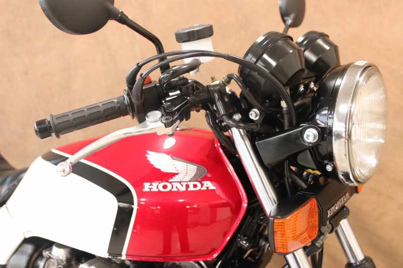 ホンダ CBX550F 東京本社 国内仕様外装 3