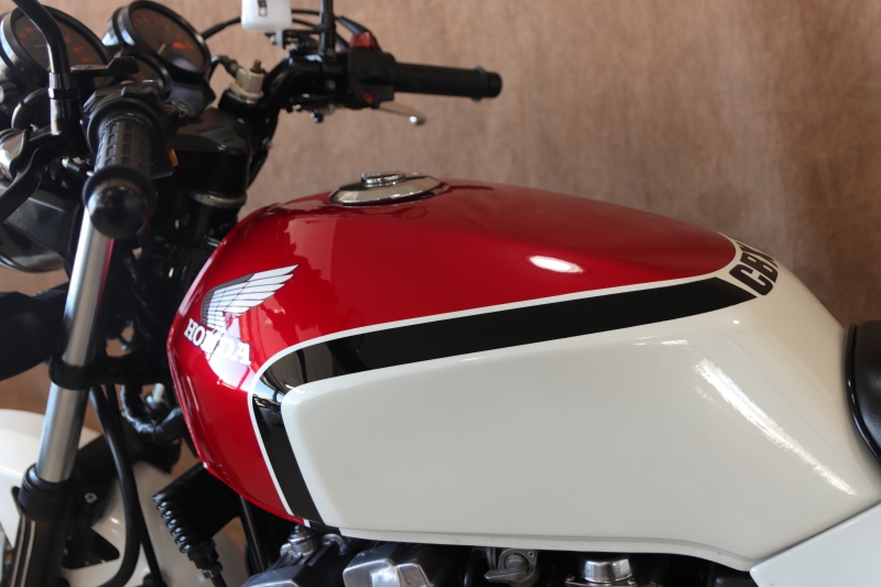 ホンダ CBX550F 東京本社 国内仕様外装 13