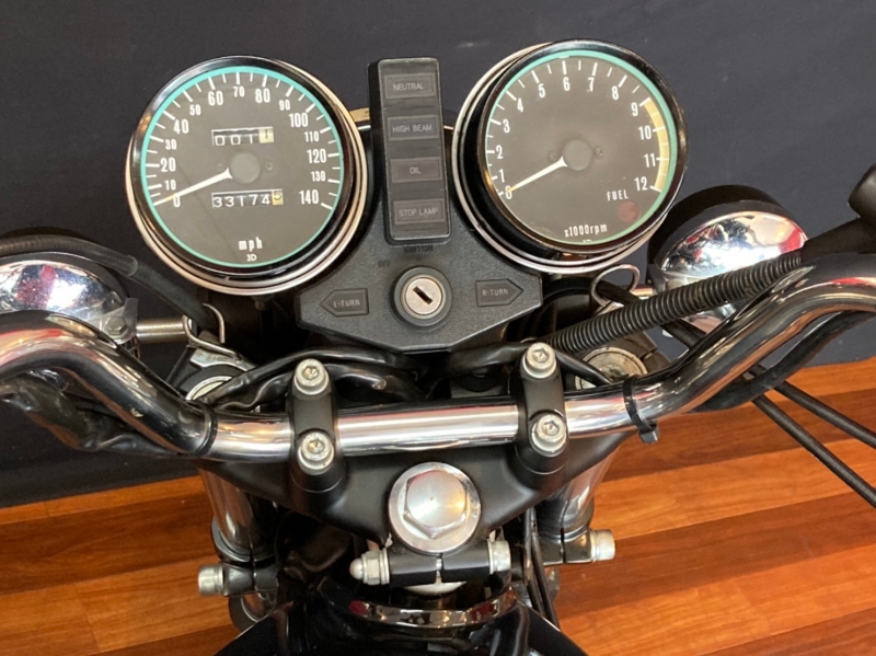 カワサキ KZ1000LTD 16