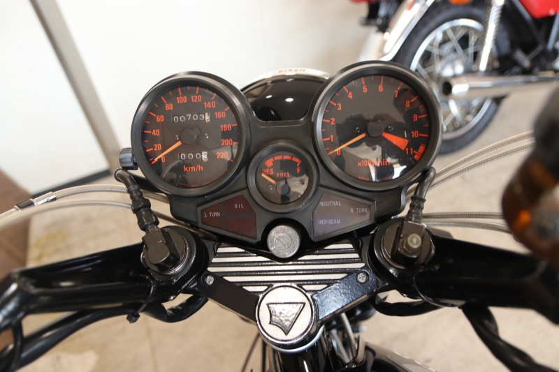 ホンダ CBX550F 東京本社 車検:令和4年9月付き 8