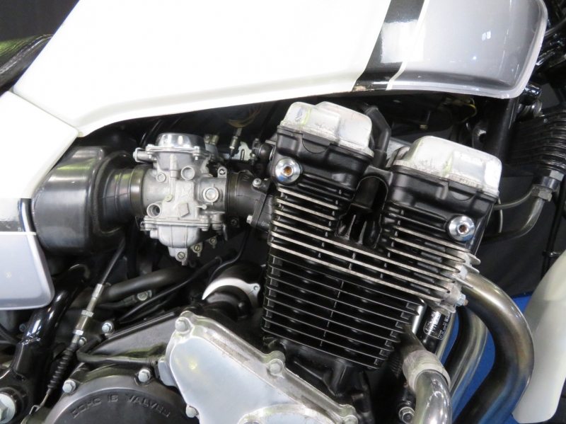 ホンダ CBX550F EURO限定カラー 7