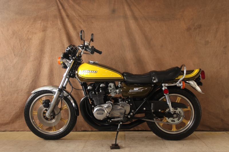 カワサキ KZ900 東京本社 LESTERキャスト 11