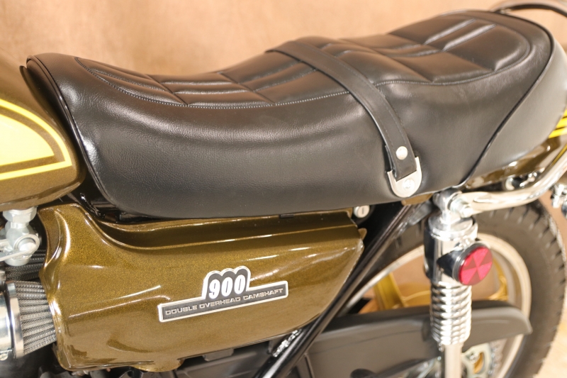 カワサキ KZ900 東京本社 LESTERキャスト 13
