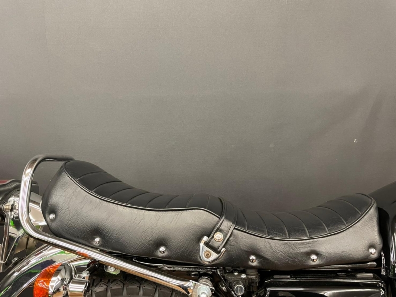 ホンダ CB400F 新品部品多数  9