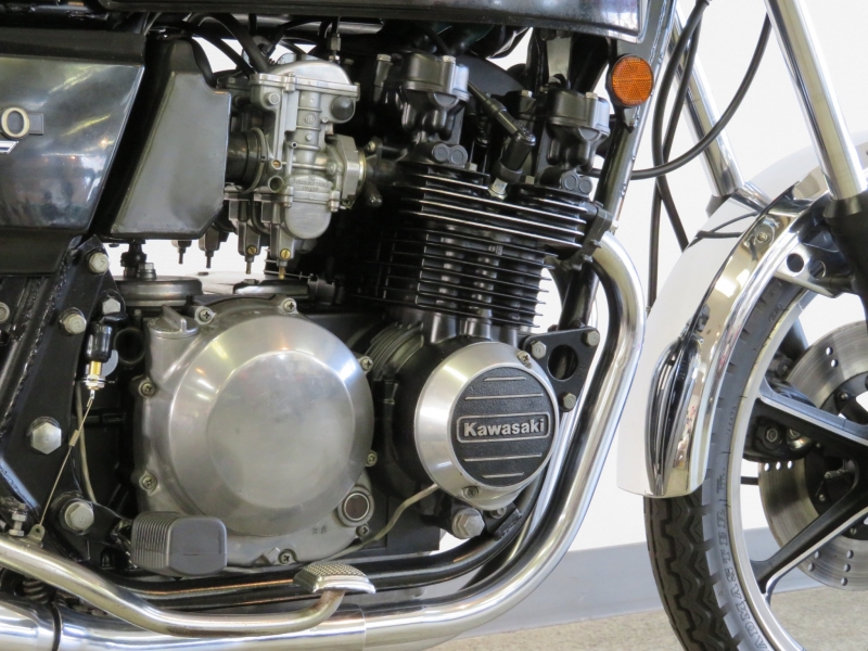 カワサキ Z400FX(E1) 6