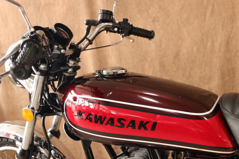 カワサキ 500SS(H1E) 純正キャンディーレッド 12