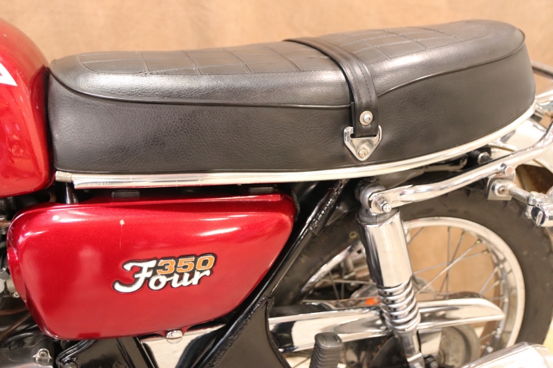 ホンダ CB350Four 国内物のFLAKE M R 13