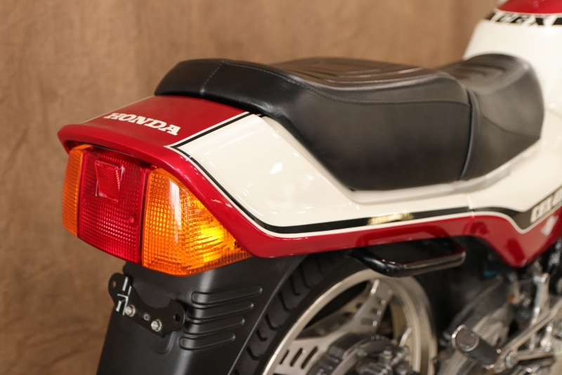 ホンダ CBX400F Ⅰ型国内 ノーマル車 4