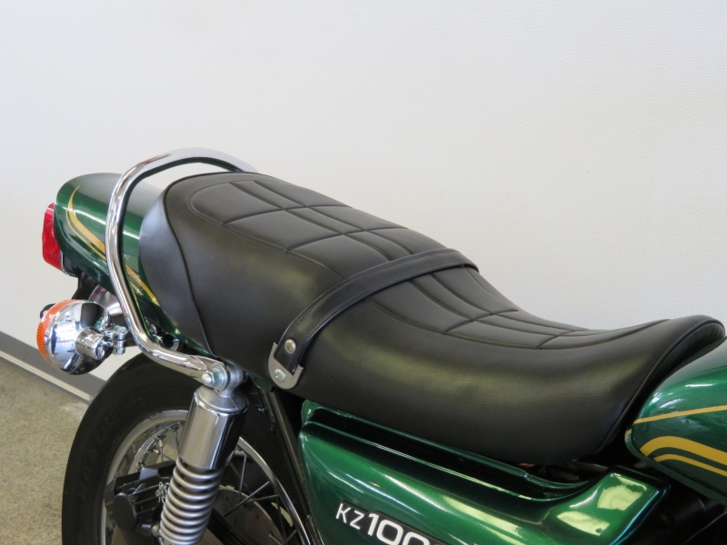 カワサキ KZ1000(A2) BLK.エンジン バンス管 11