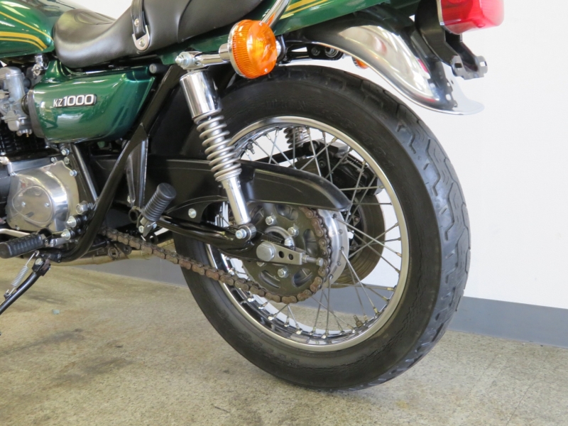 カワサキ KZ1000(A2) BLK.エンジン バンス管 3