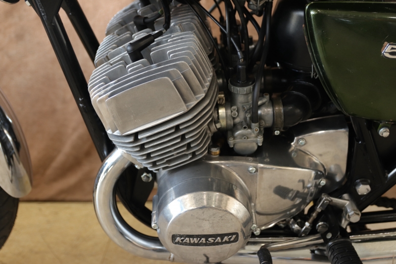 カワサキ 500SS マッハ3 オリジナルペイント外装のH1D 16
