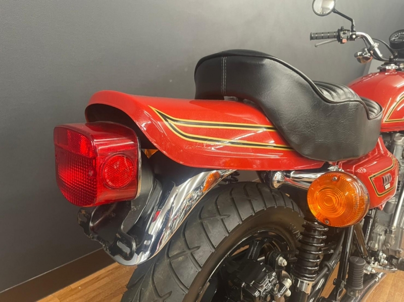 カワサキ KZ1000LTD 11