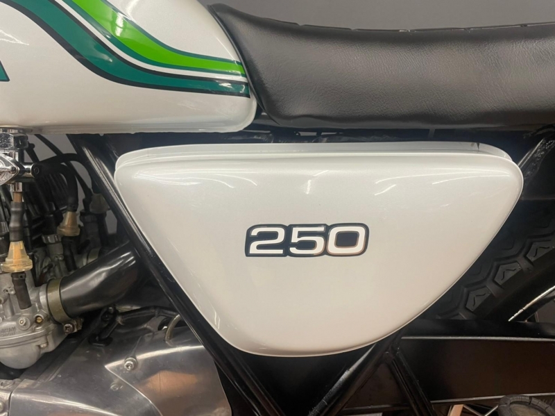 カワサキ 250SS ウエマツ整備履歴有り 18