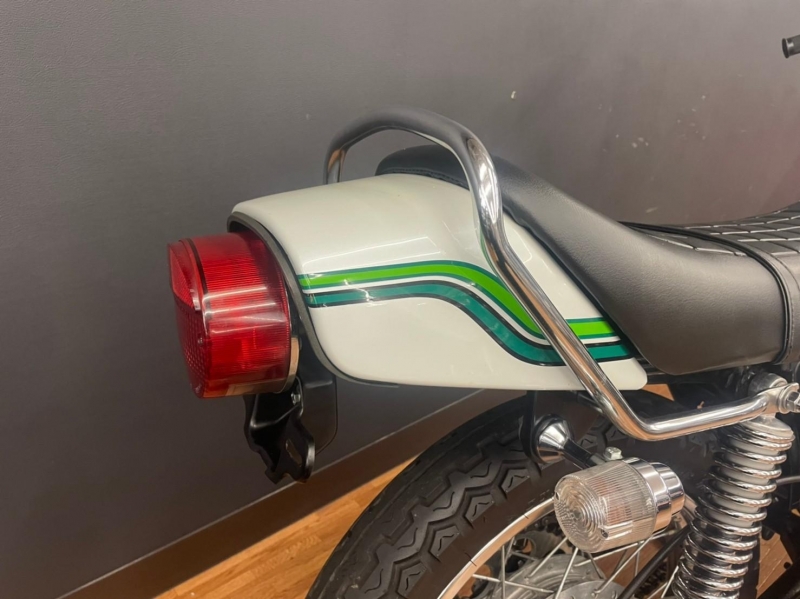 カワサキ 250SS ウエマツ整備履歴有り 11