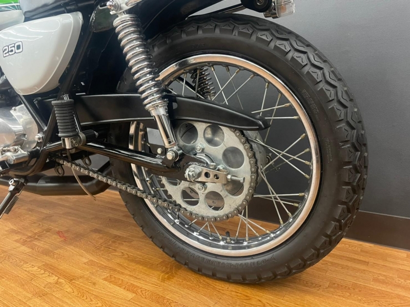 カワサキ 250SS ウエマツ整備履歴有り 20