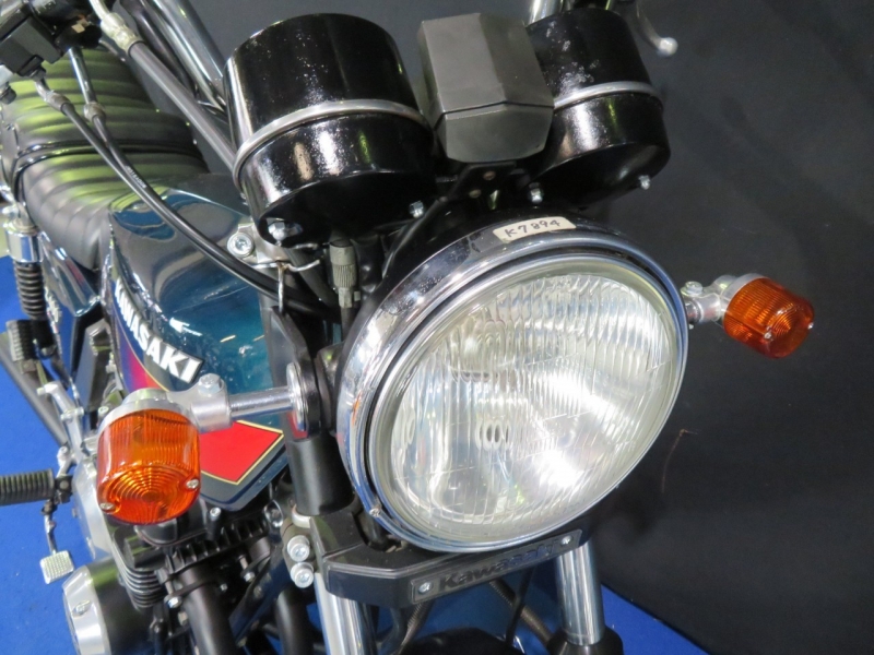 カワサキ KZ550 トリプルディスク 外装ニューペイント FX仕様 2