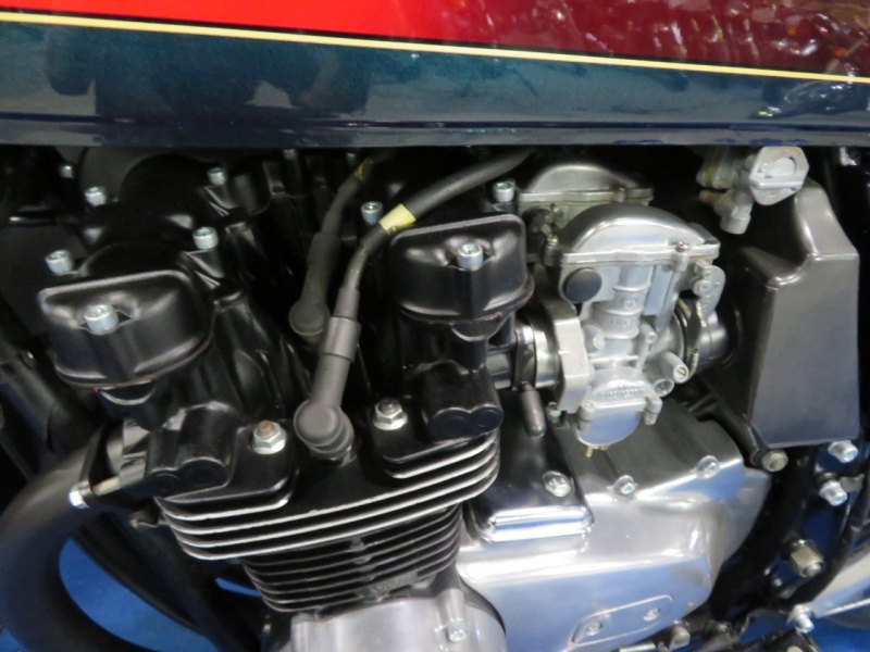 カワサキ KZ550 トリプルディスク 外装ニューペイント FX仕様 20