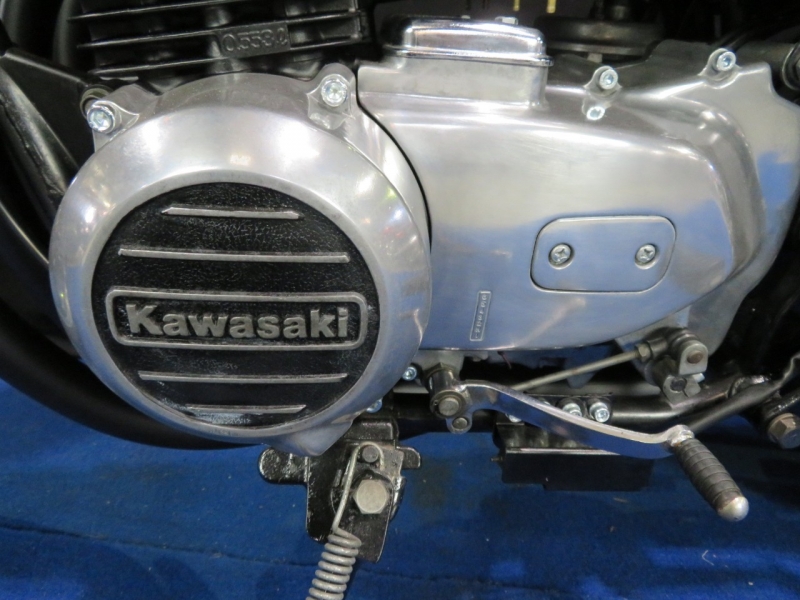 カワサキ KZ550 トリプルディスク 外装ニューペイント FX仕様 21