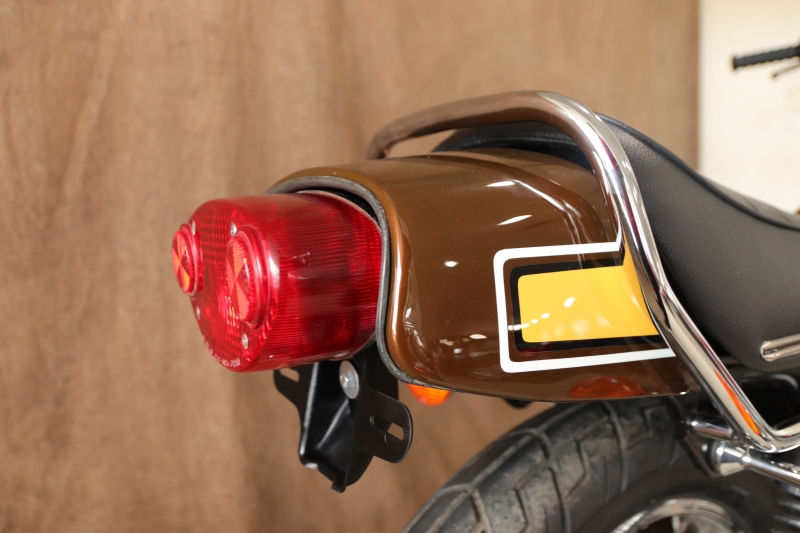 カワサキ 500SS(H1F) 75年式(74年7月製造)のCANDY BROWN 3