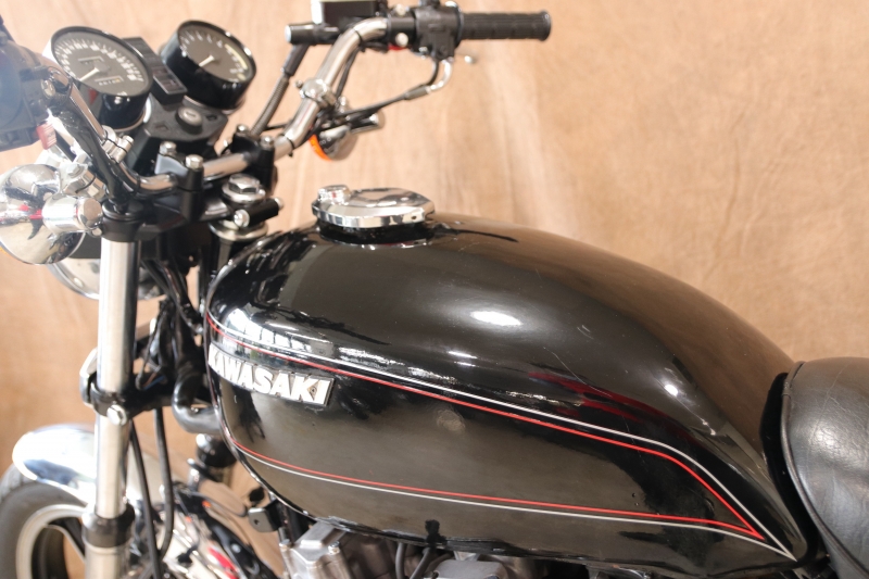 カワサキ KZ1000LTD(B4) MK-Ⅱ同エンジンのB4 12