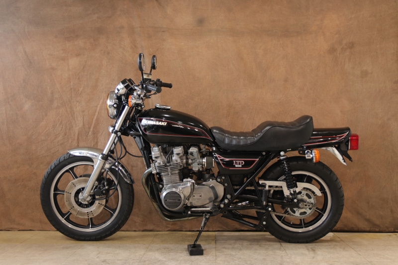 カワサキ KZ1000LTD(B4) MK-Ⅱ同エンジンのB4 11