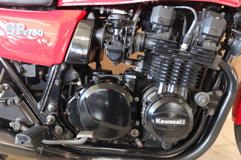カワサキ Z750GP 輸出モデルのノーマル車 6