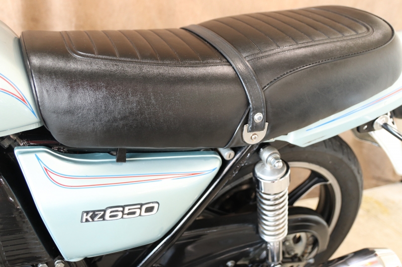 カワサキ KZ650 コンテナ入荷映像あり! METALIC STARDUST SILVER 13