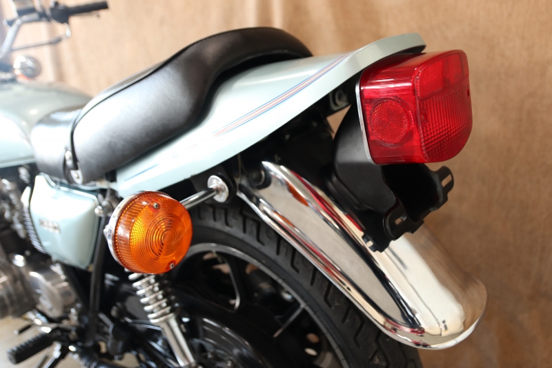 カワサキ KZ650 コンテナ入荷映像あり! METALIC STARDUST SILVER 14