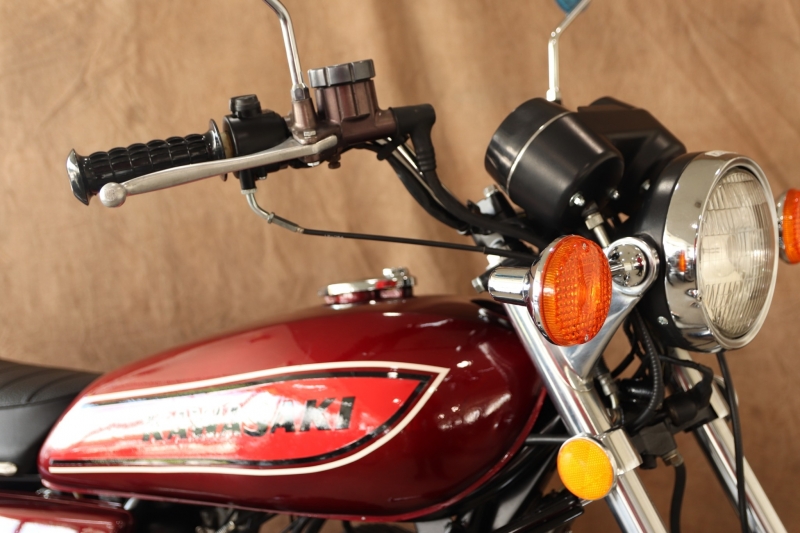 カワサキ 500SS シリーズ最終型H1F ノーマル車 2