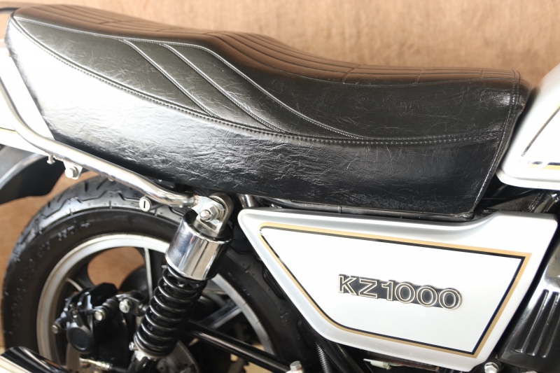 カワサキ KZ1000J(J1) GALAXY SILVER 車検:2024年5月付き 3