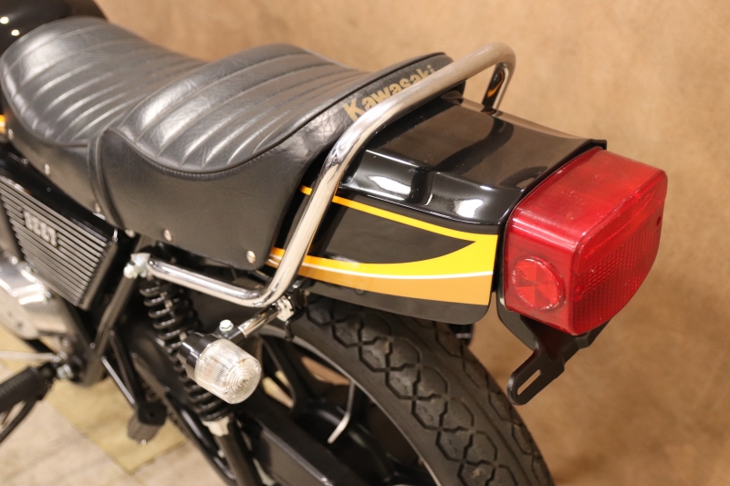 カワサキ KZ550 TIGERカラー BLACKエンジン 14