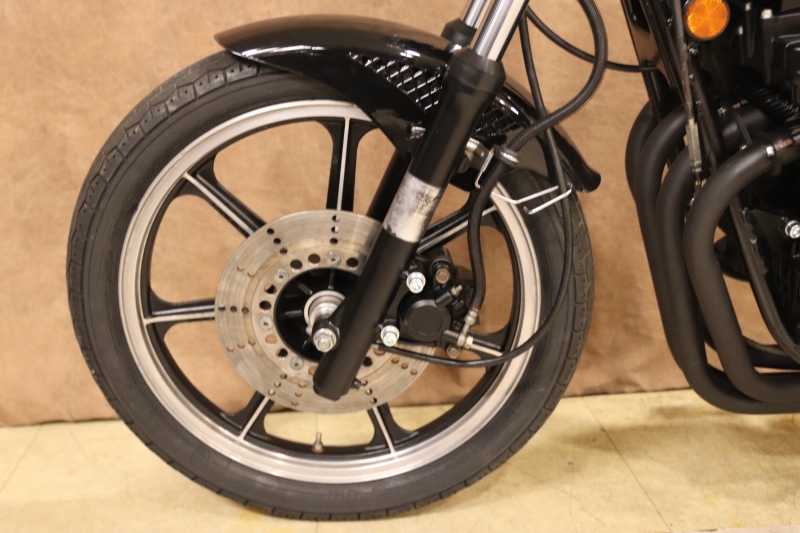 カワサキ KZ550 TIGERカラー BLACKエンジン 15