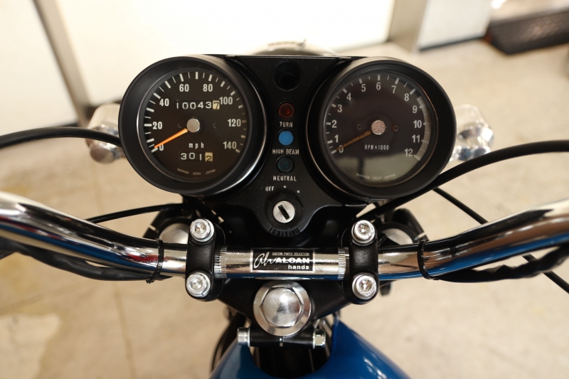 カワサキ 250SS(マッハワン) K2TECチャンバー 白シート 8