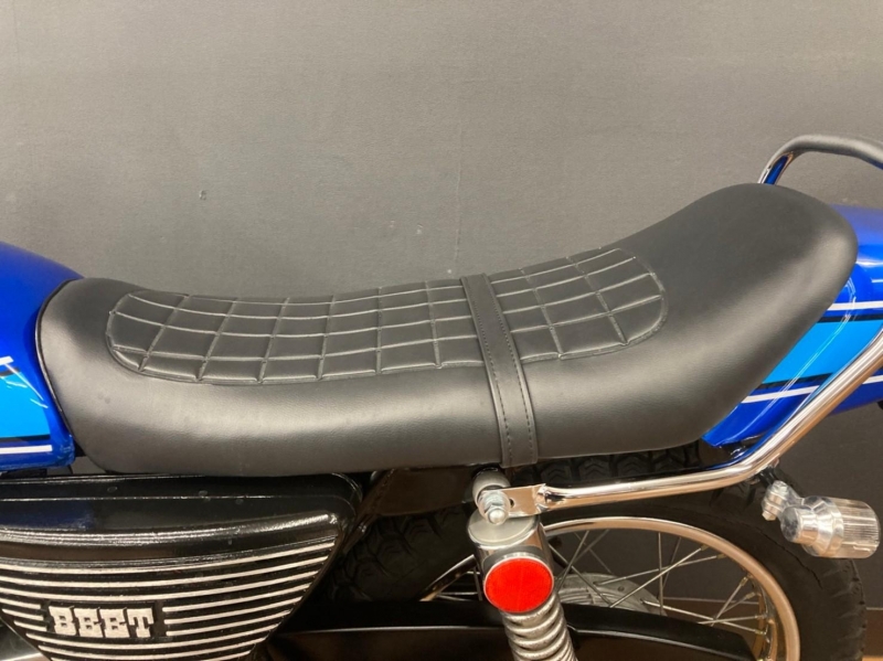 カワサキ 250SS ショットガンチャンバー 18