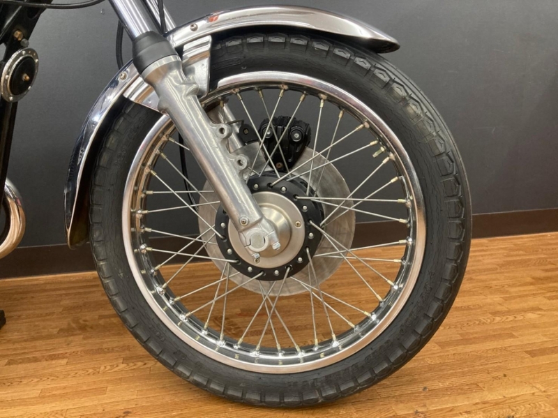 カワサキ 500SS(H1E) 純正ペイント 3