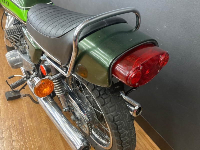 カワサキ 500SS(H1E) 純正ペイント 26