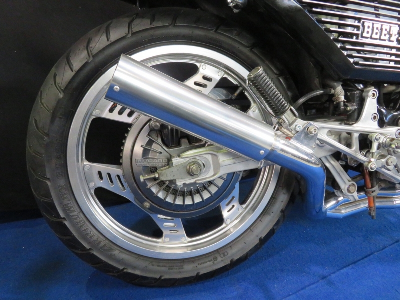 ホンダ CBX550F カスタムカラー  バックステップ アルフィン 11