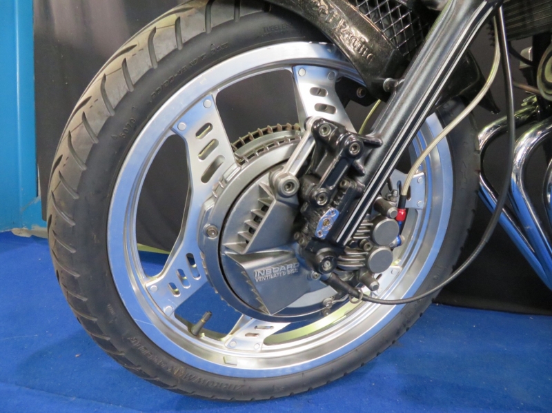 ホンダ CBX550F カスタムカラー  バックステップ アルフィン 16