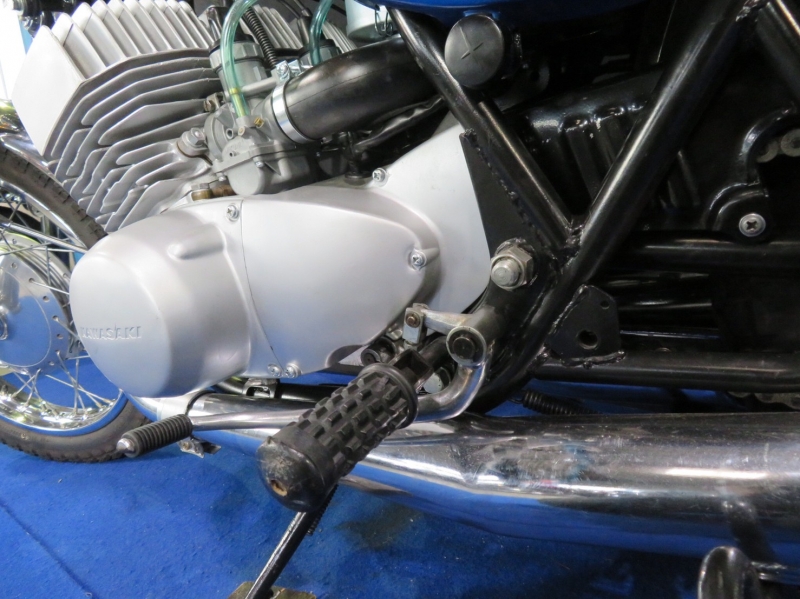 カワサキ 500SS H1A キャンディーブルー 24