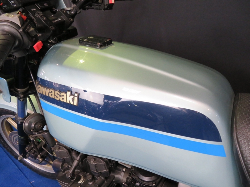 カワサキ Z1100R  19