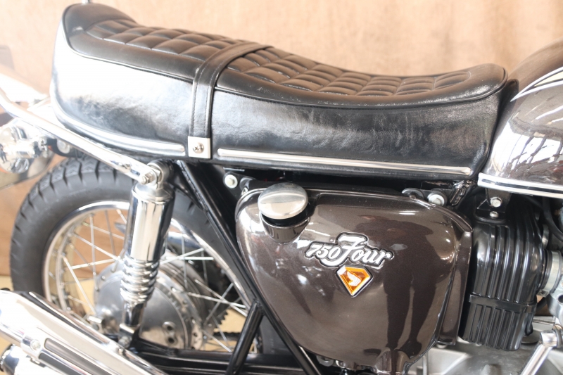 ホンダ CB750Four(K2) セミレストア車(K2カラー ブラウンM.カスタム) 3