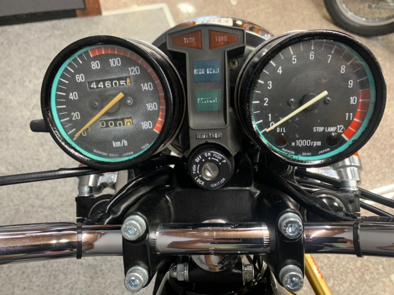 カワサキ Z400FX(E1)GOLDスペシャル 8