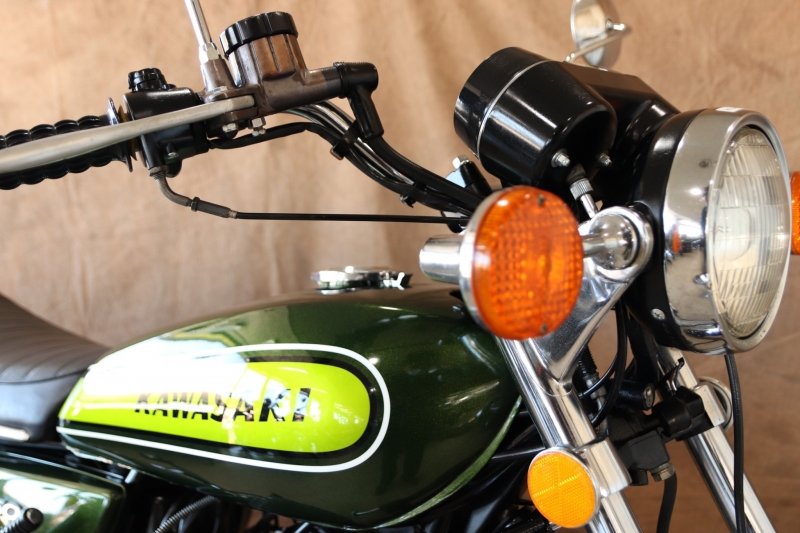 カワサキ 500SS(H1E) 弾丸ラインのCANDY GREEN 2