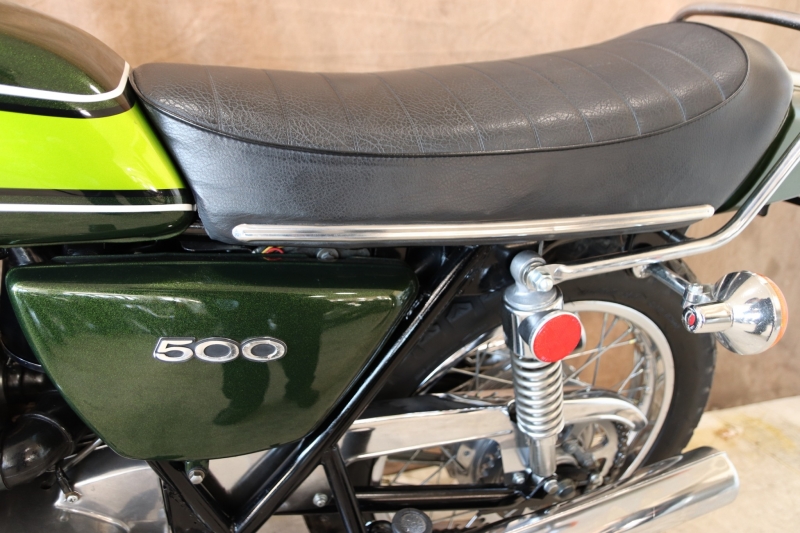 カワサキ 500SS(H1E) 弾丸ラインのCANDY GREEN 13